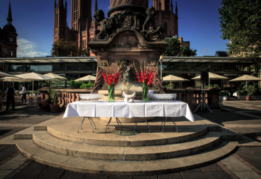 Sektempfang Marktsäule